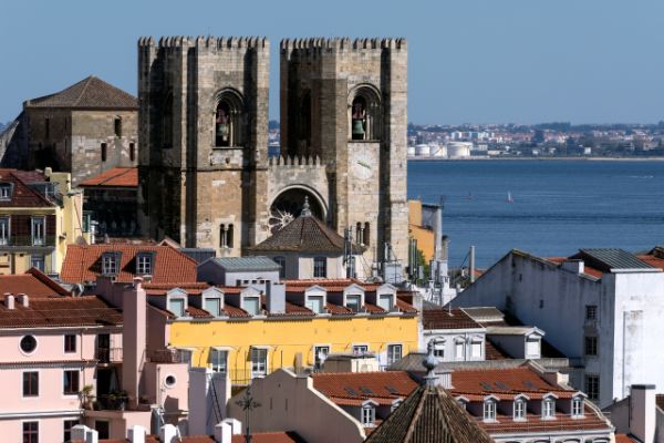 porto ou lisbonne quelle ville a les plus jolies cathedrales
